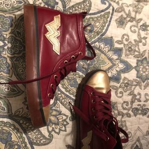 Wonder Woman High Tops shoes size 8 red gold